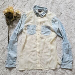 ✨️CL Dots Sheer Body Light Denim Cloth Studded Collar Accent Blouse Size S